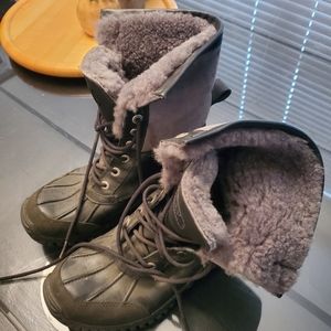 UGG women's boots Adirondack